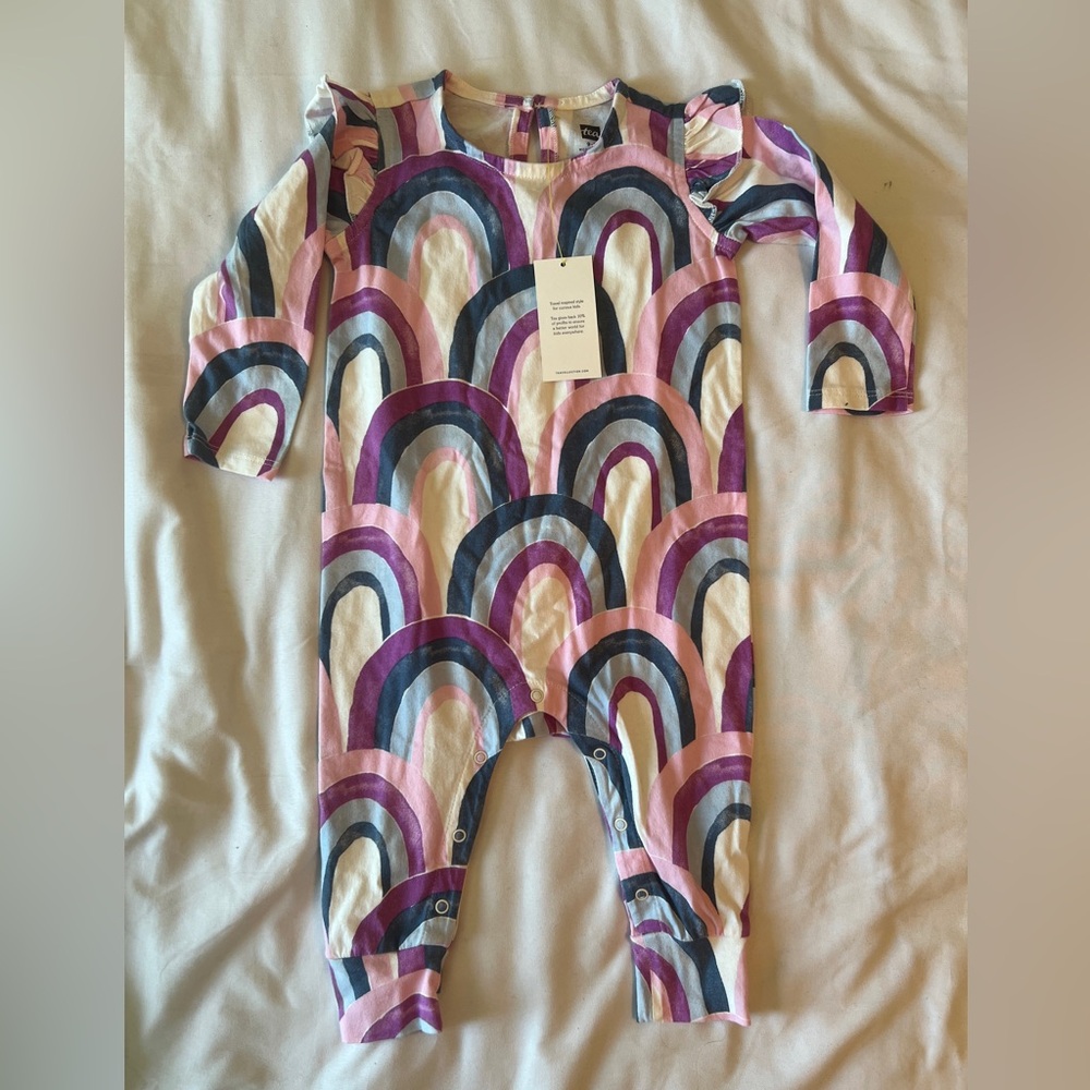 Tea Collection Pink and Purple distressed rainbow onesie 9-13 months NWT